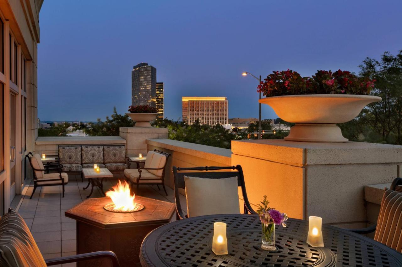 Courtyard By Marriott Tysons Mclean Hotel Tysons Corner Exterior photo